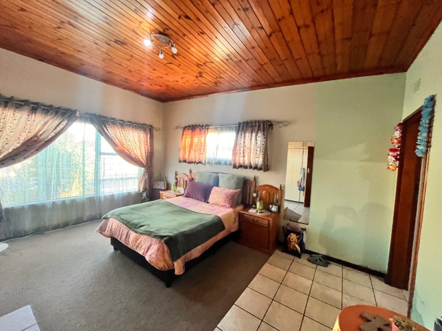 4 Bedroom Property for Sale in C Place Eastern Cape